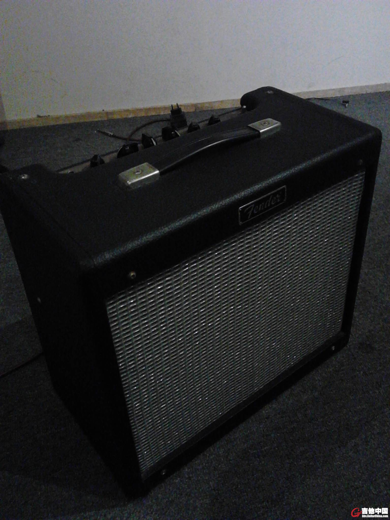 1Fender Blues Junior