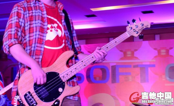 Ray34.jpg