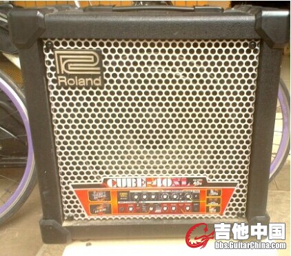 ROLAND CUBE-40XL 电吉他音箱.jpg