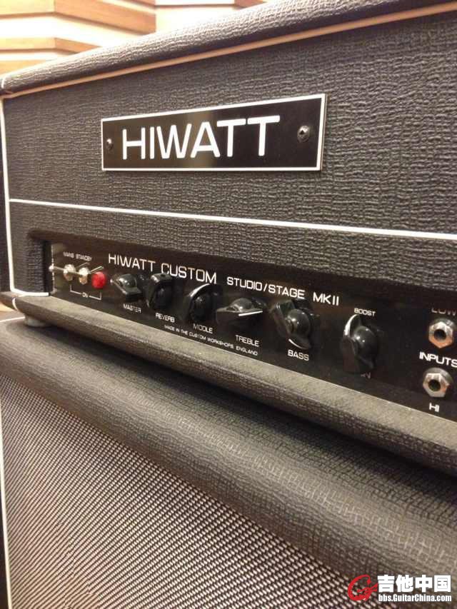 Hiwatt Custom 100 02.jpg