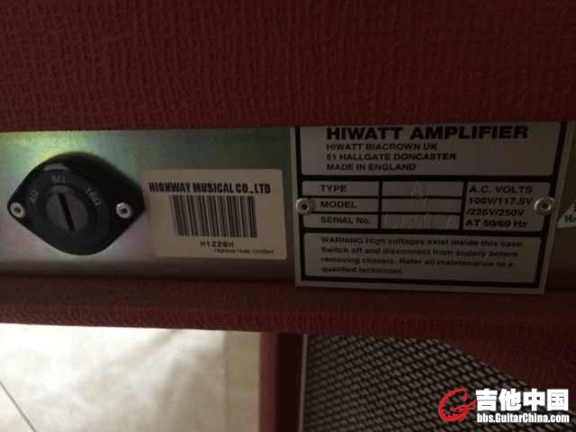 Hiwatt Custom 50 04.jpg
