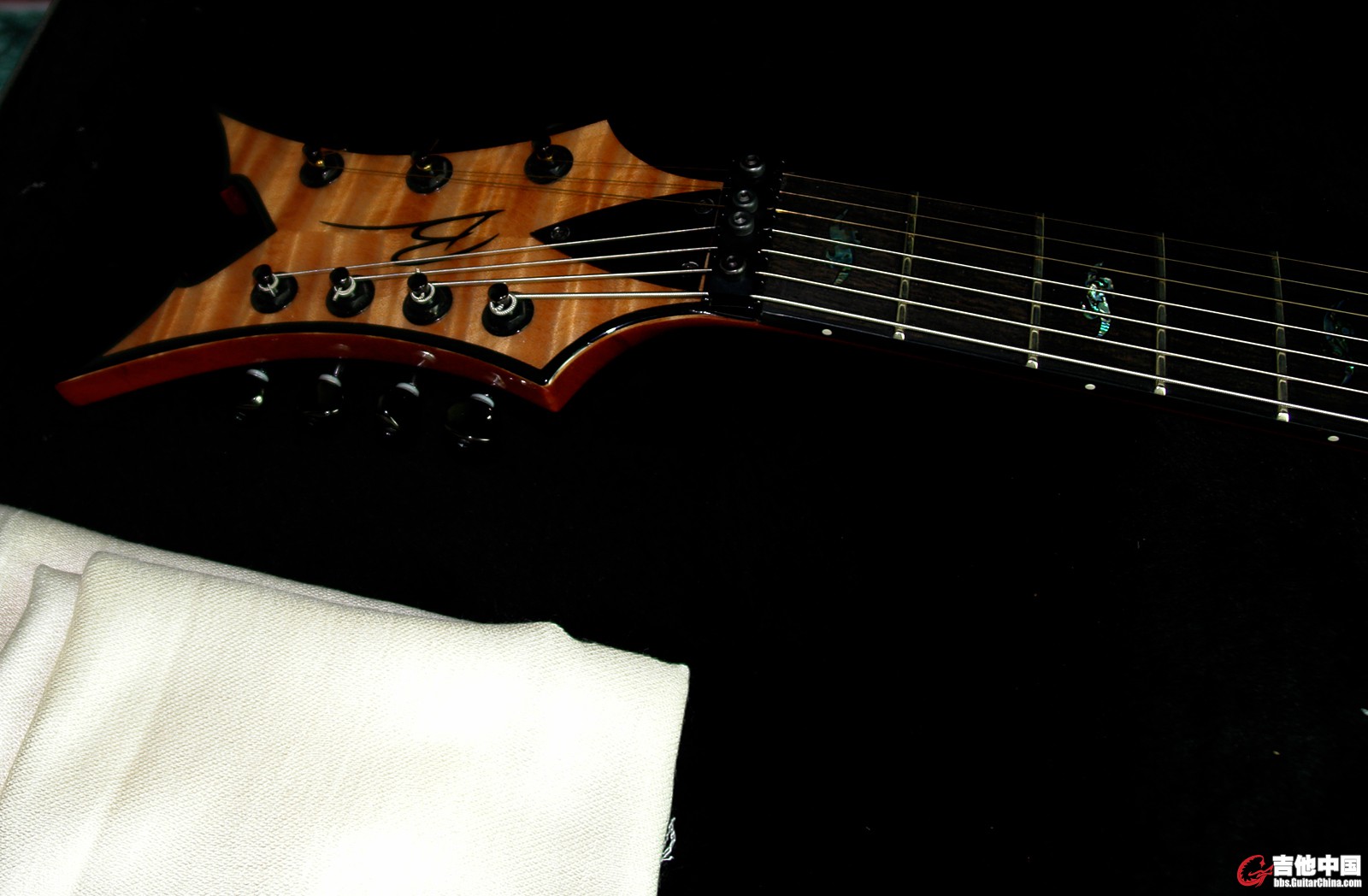 Bernie Rico 7弦27品_4.jpg