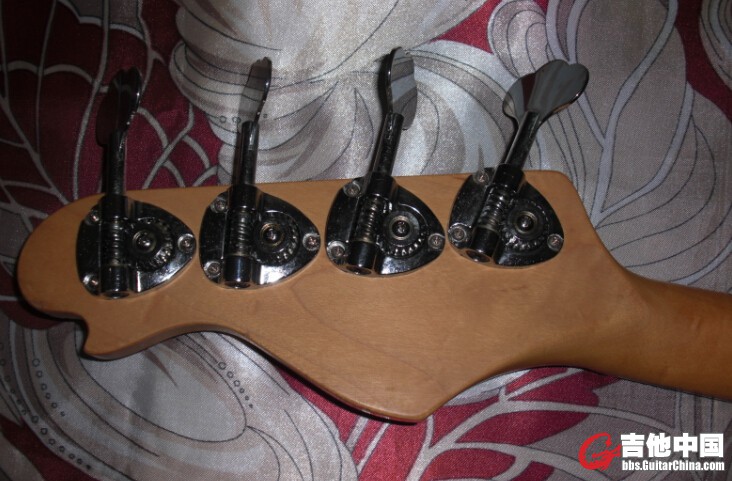 123027jo2xx2ooniizzo7o.jpg