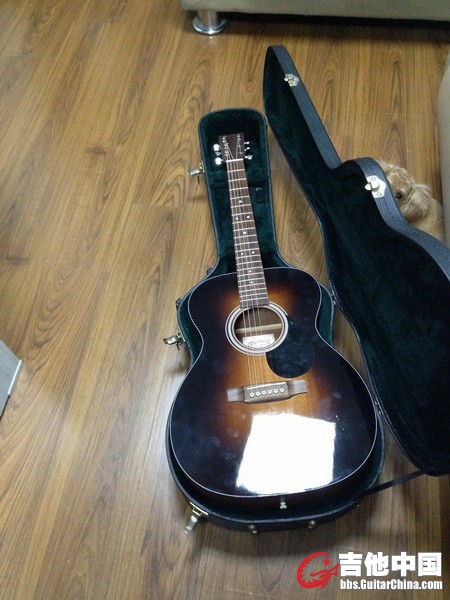 马丁OM1GT.JPG