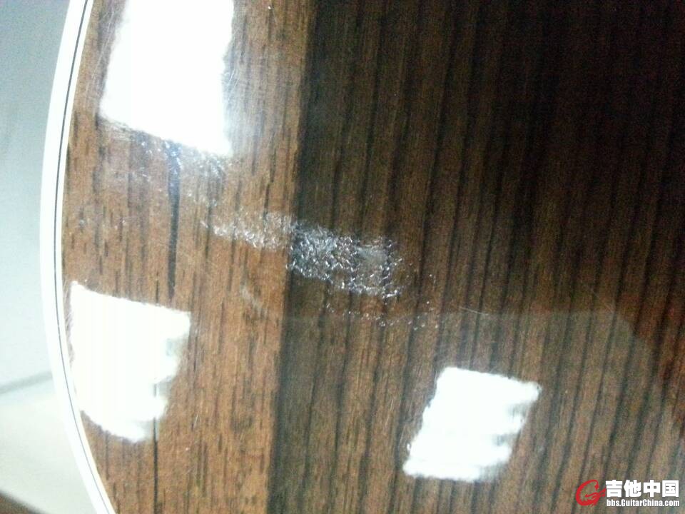 有胶的地方