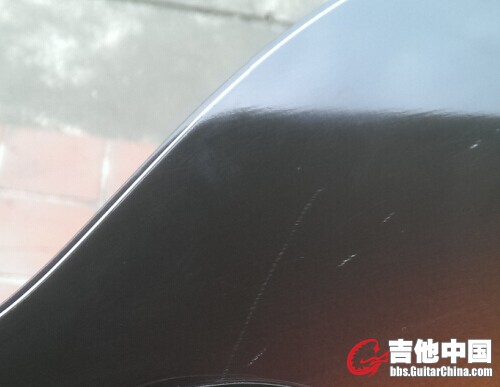 原来的白划痕