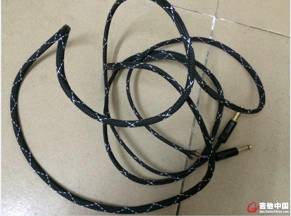 金宝音频线（120块一米）涌声音频头自己焊接的，细节表现明显比普通线强太多 ... ... ...