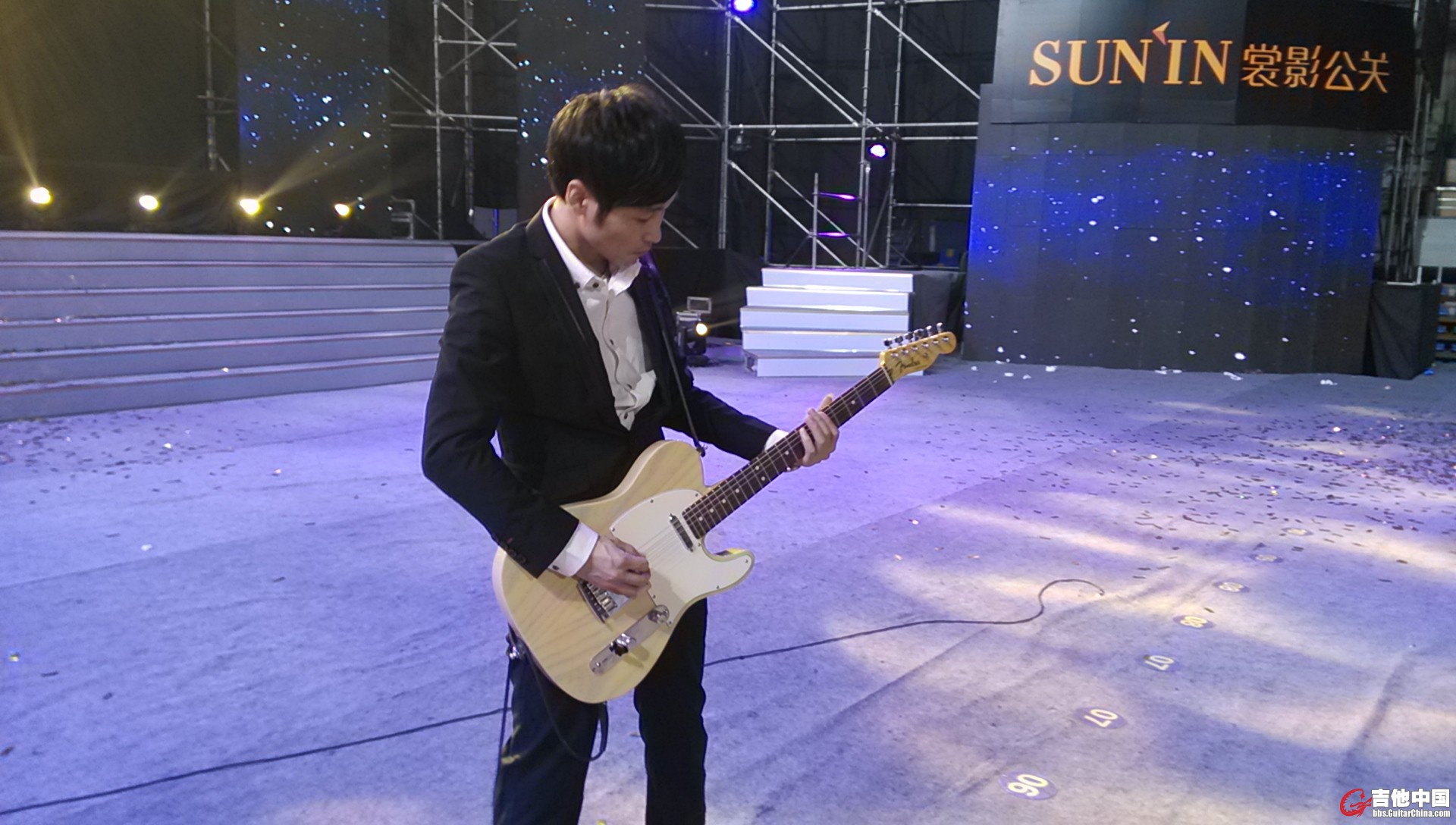 QQ图片20141218010315.jpg