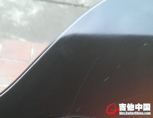 原来的白划痕