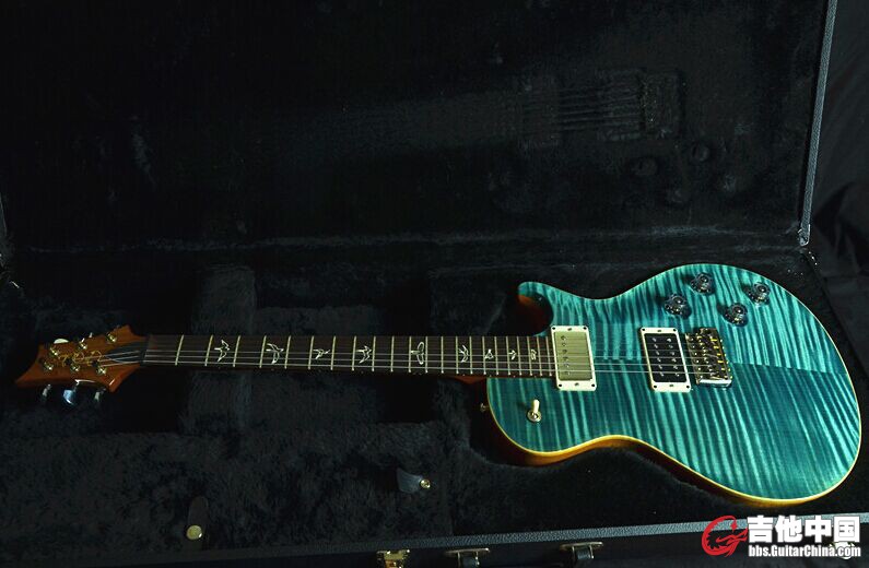 MARK TREMONTI 签名款 18500.jpg