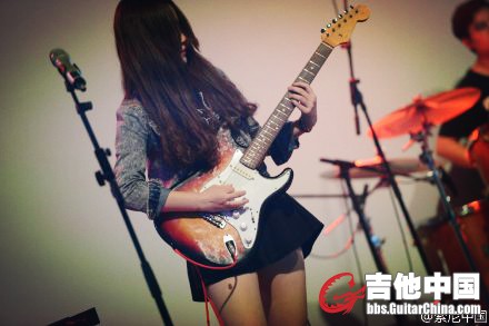 b8ffbf1bgw1elnp4coswyj21kw11zn4o_meitu_1.jpg