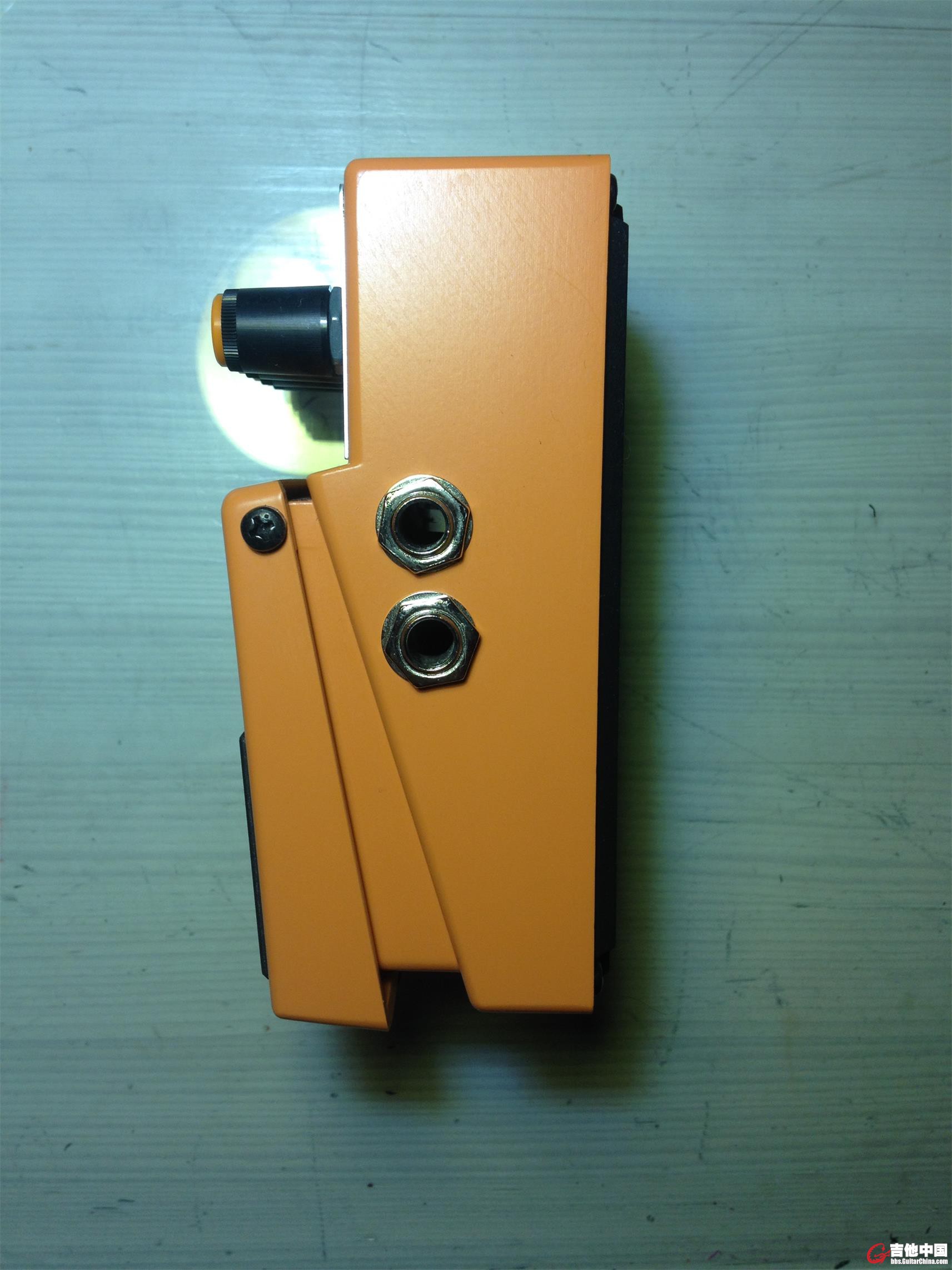 DS-2右侧边