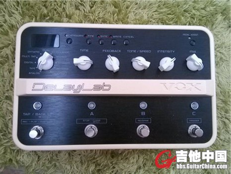 52.VOX DELAY LAB.jpg