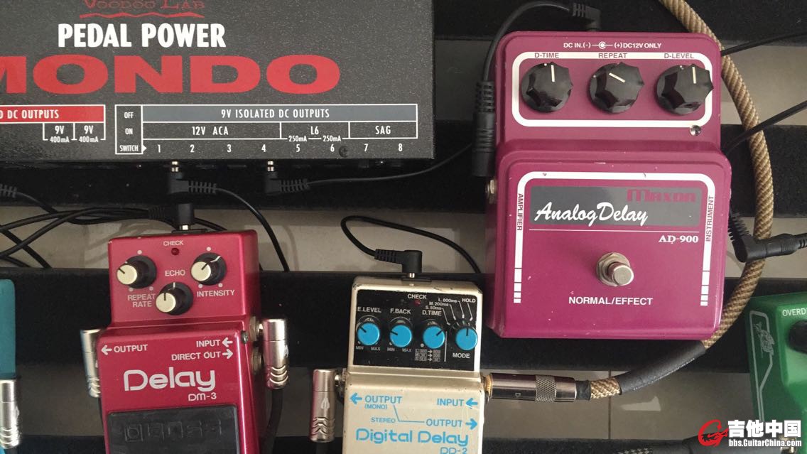 ad900