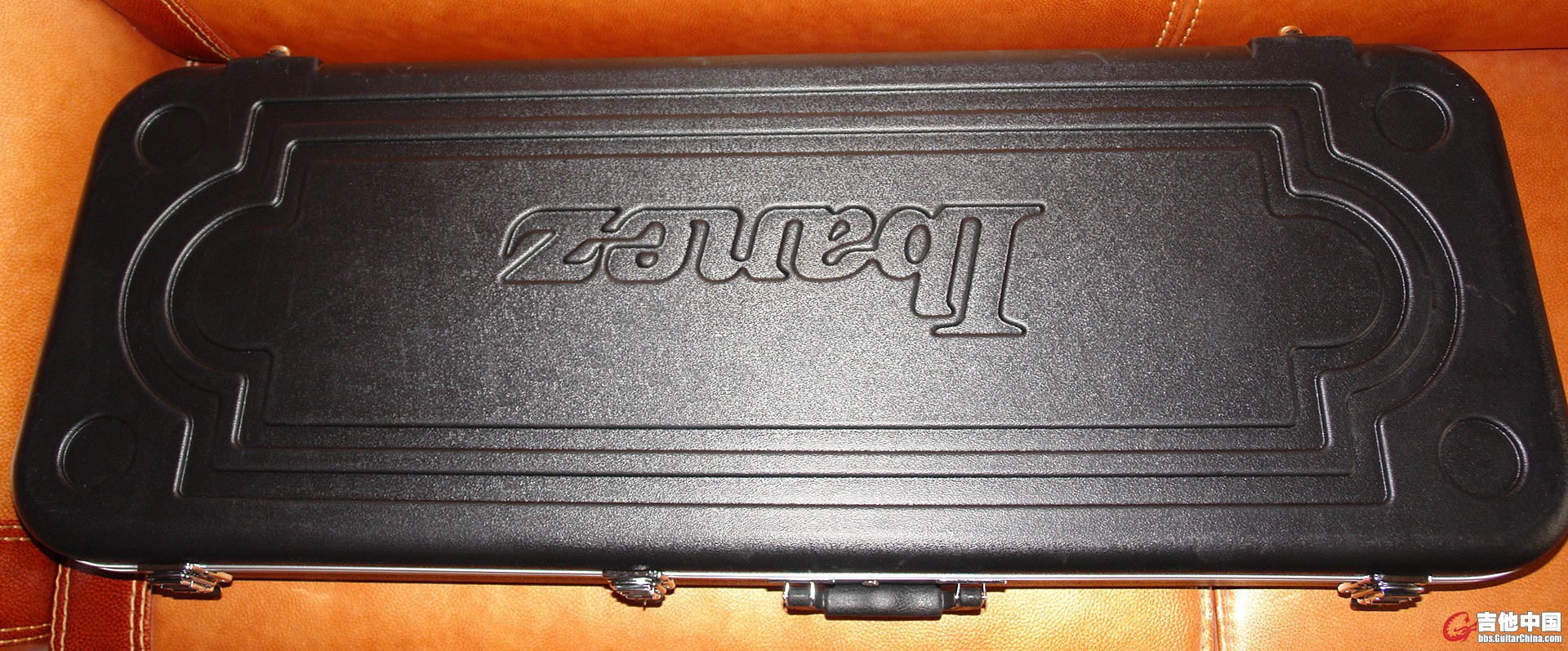 Ibanez 原装琴盒_1.jpg