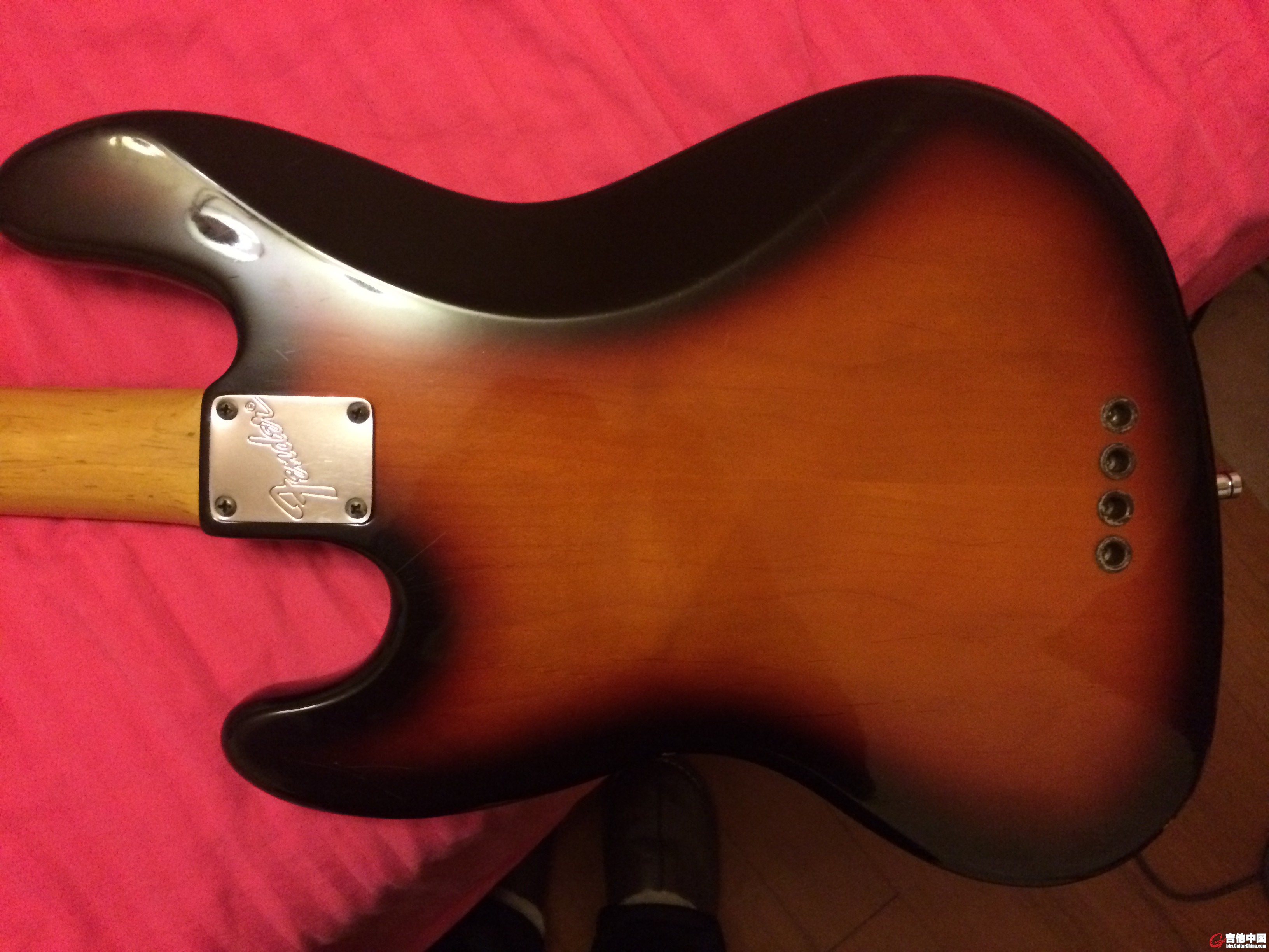 美标JazzBass04.JPG
