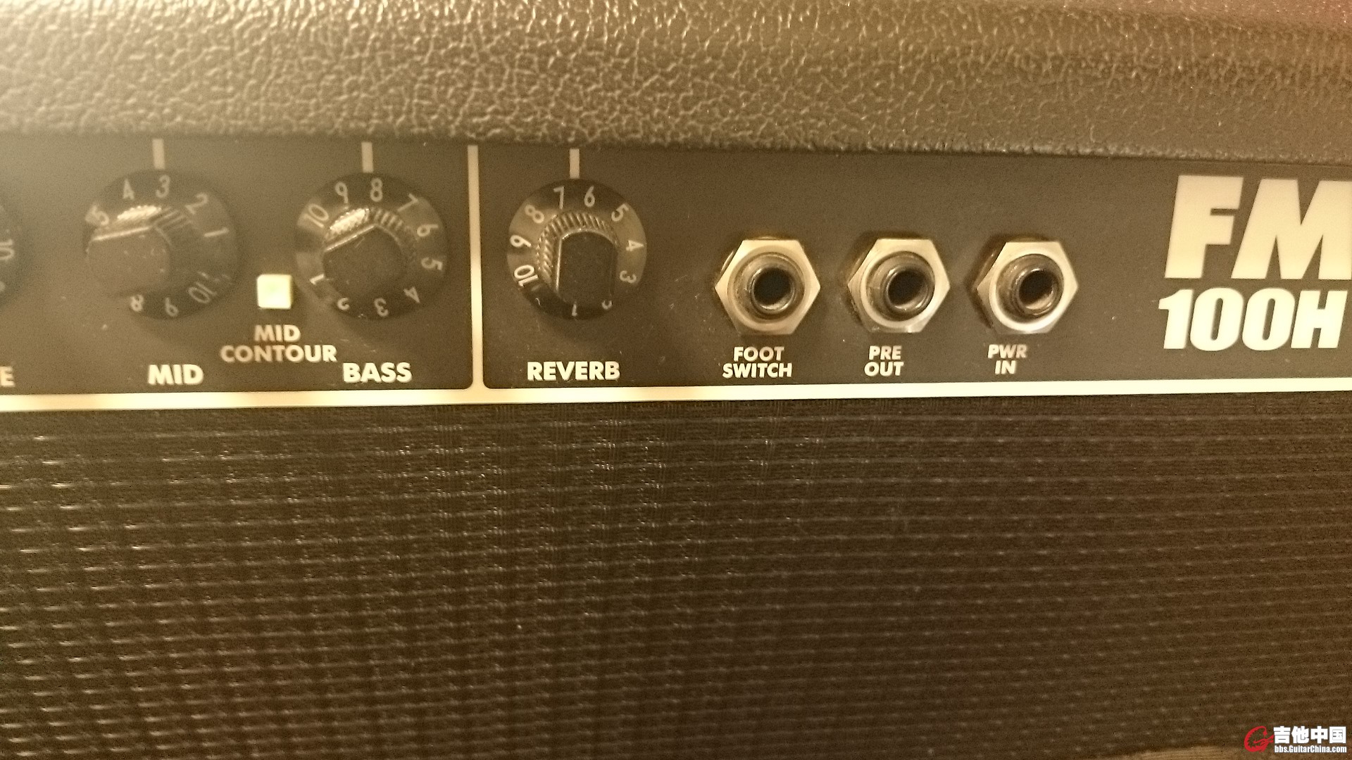4X12连喇叭箱子95新 购入后仅室内练琴自用，没参加过任何排练永久保持8点音量 无外伤无暗病 ...