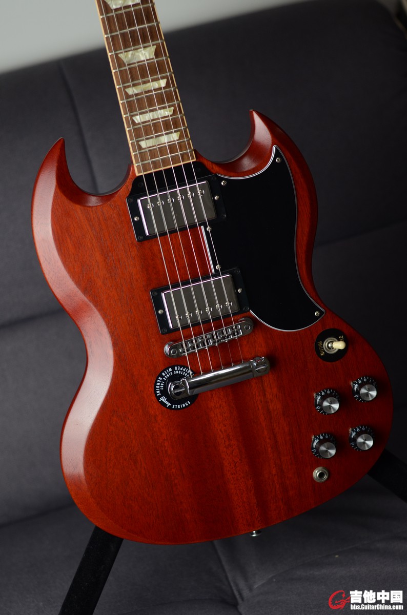 GIBSON 2012 SG 61 (6).JPG
