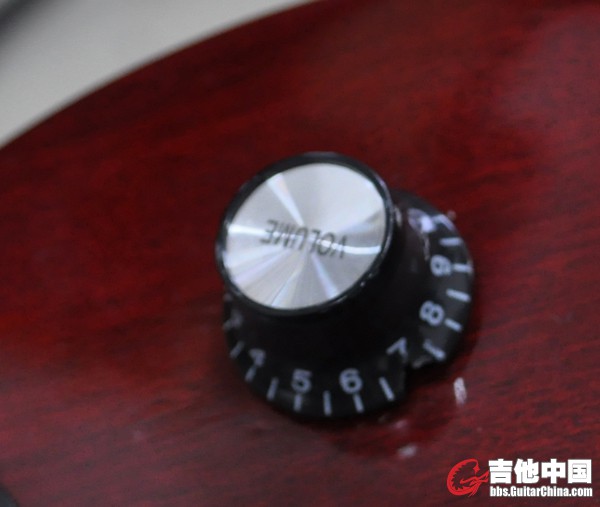 旋钮掉了一小块