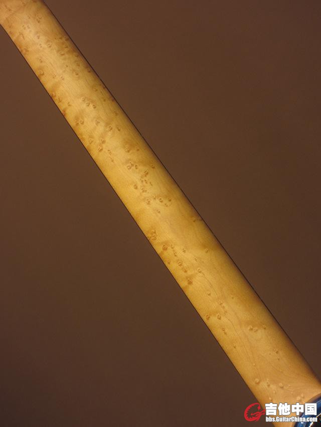 DS02762352_6.jpg