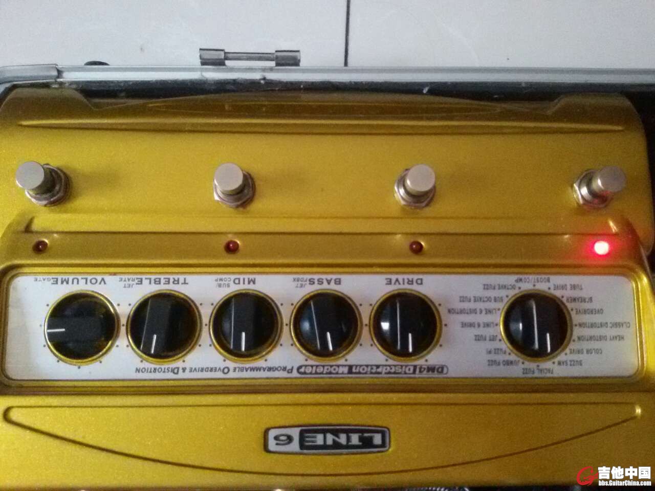 608618321.jpg