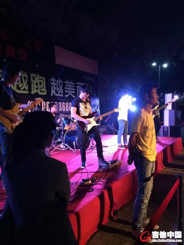 演出