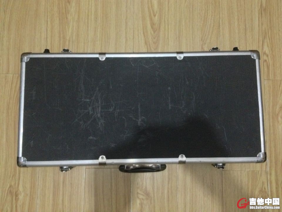 破效果器箱子110元