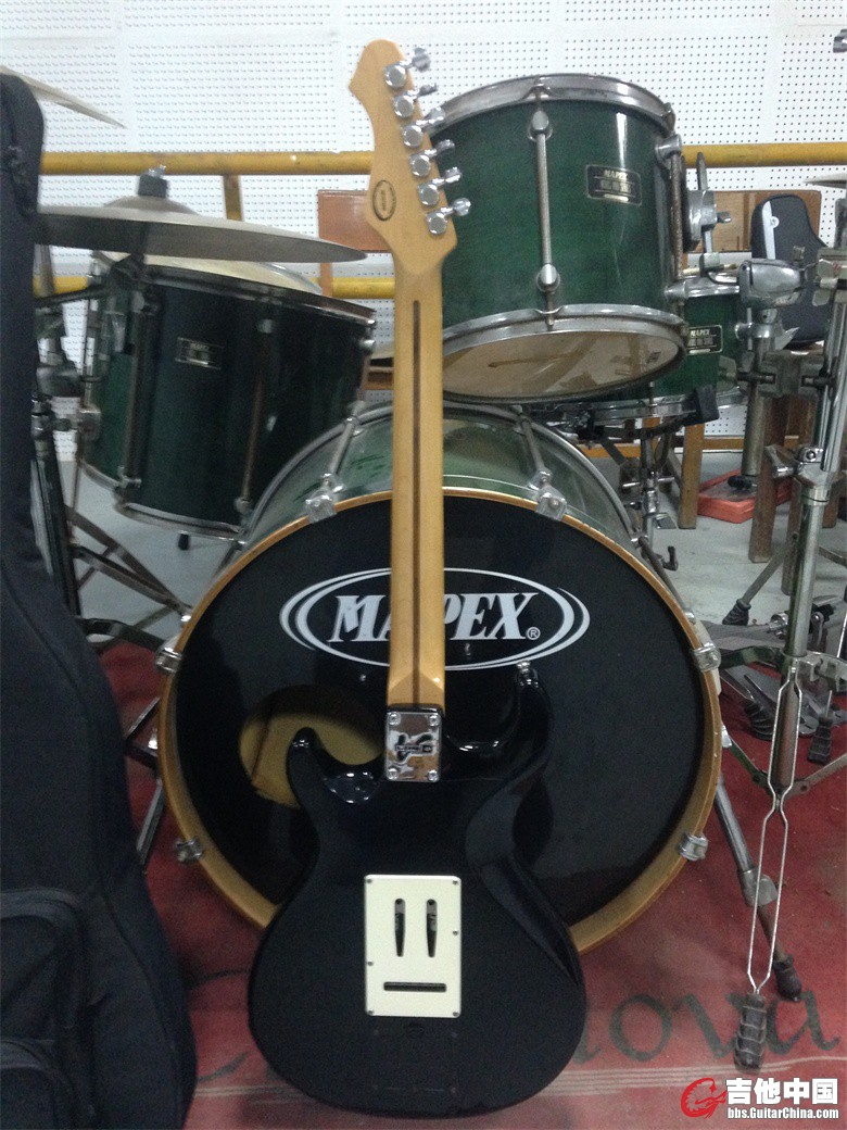 Line6 Variax600