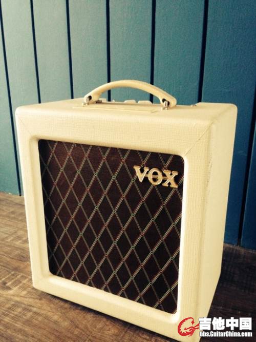 VOX AC4TV