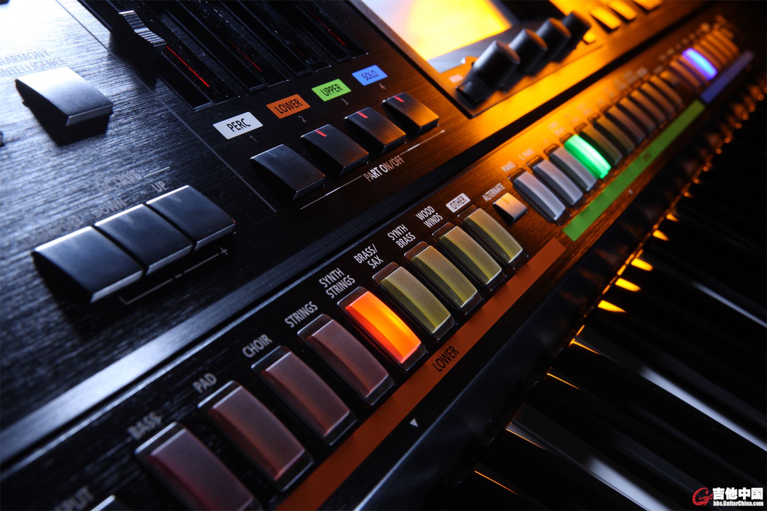 jupiter-80_buttons_gal.jpg