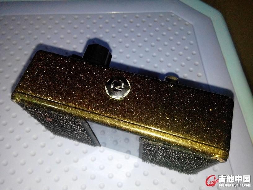 用的魔术贴撕掉不会有痕迹遗漏