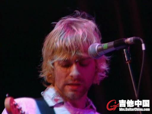 Nirvana.-.[Live.At.Reading].演唱会.(DVDRip)_201577204527.JPG