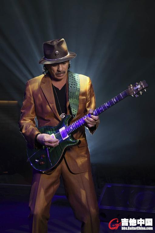 Santana 4964 ip11-BIO.jpg