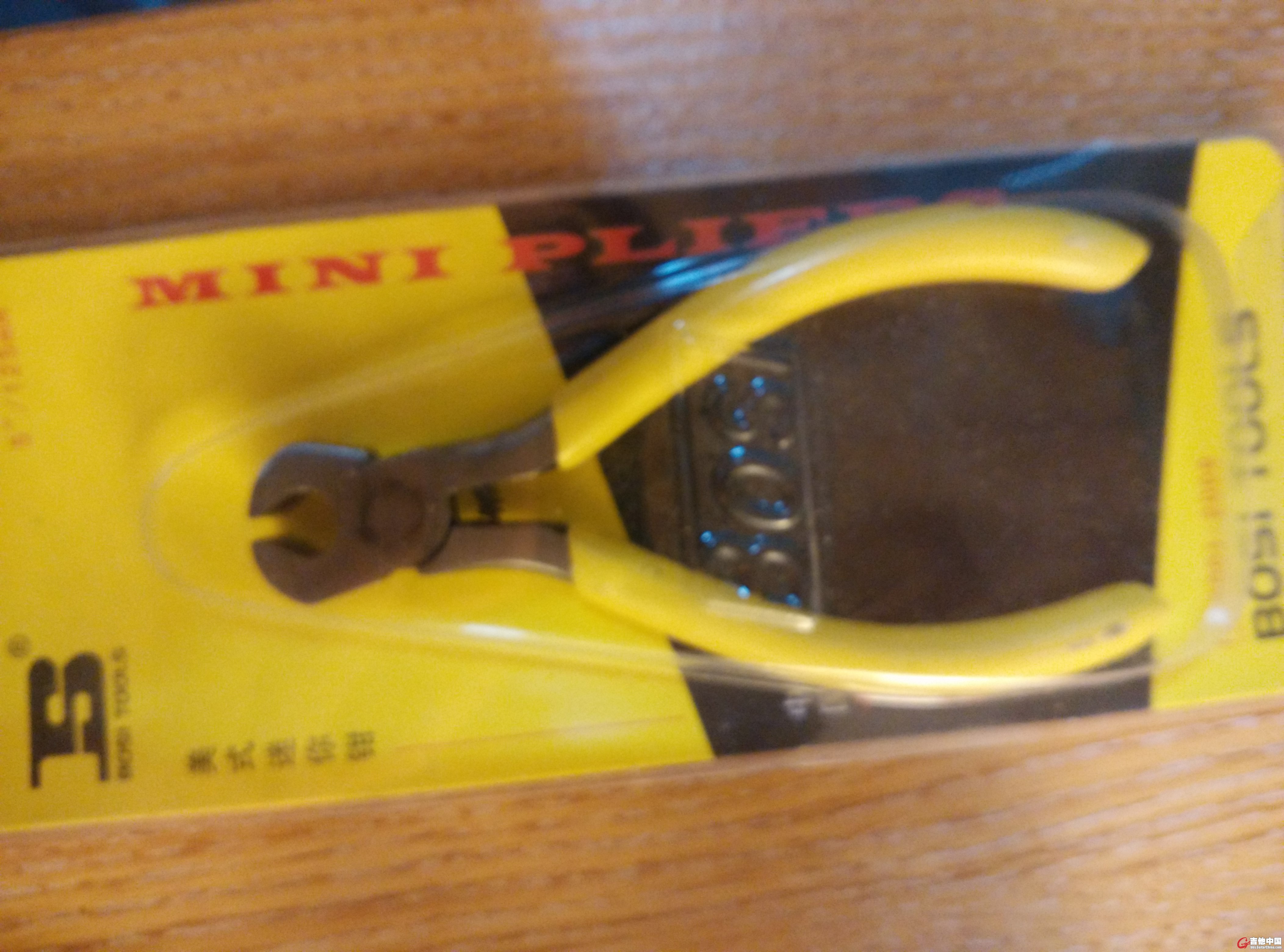 剪弦器