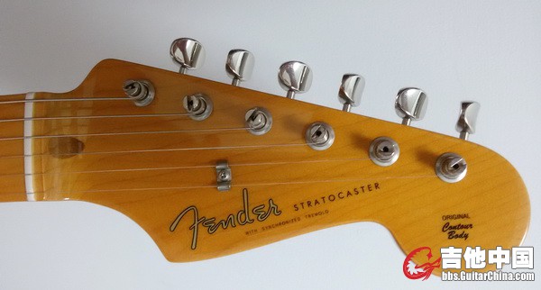 Fender Vintage57 6.jpg
