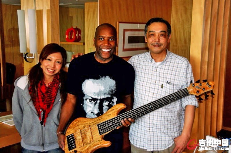 Nathan East.jpg