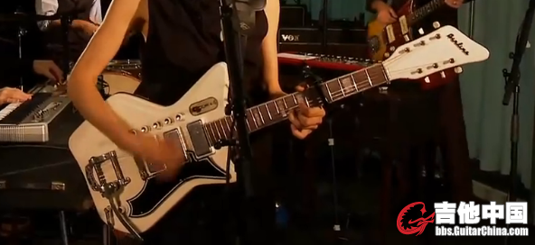 GUITAR2.jpg