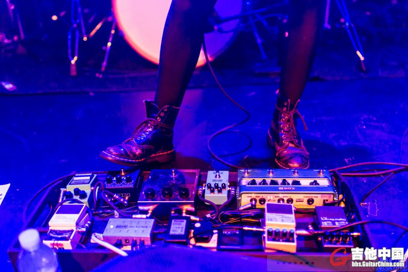 ellie rowsell wolfalice.jpg