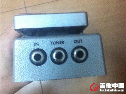 有一个专门给调音表的输出