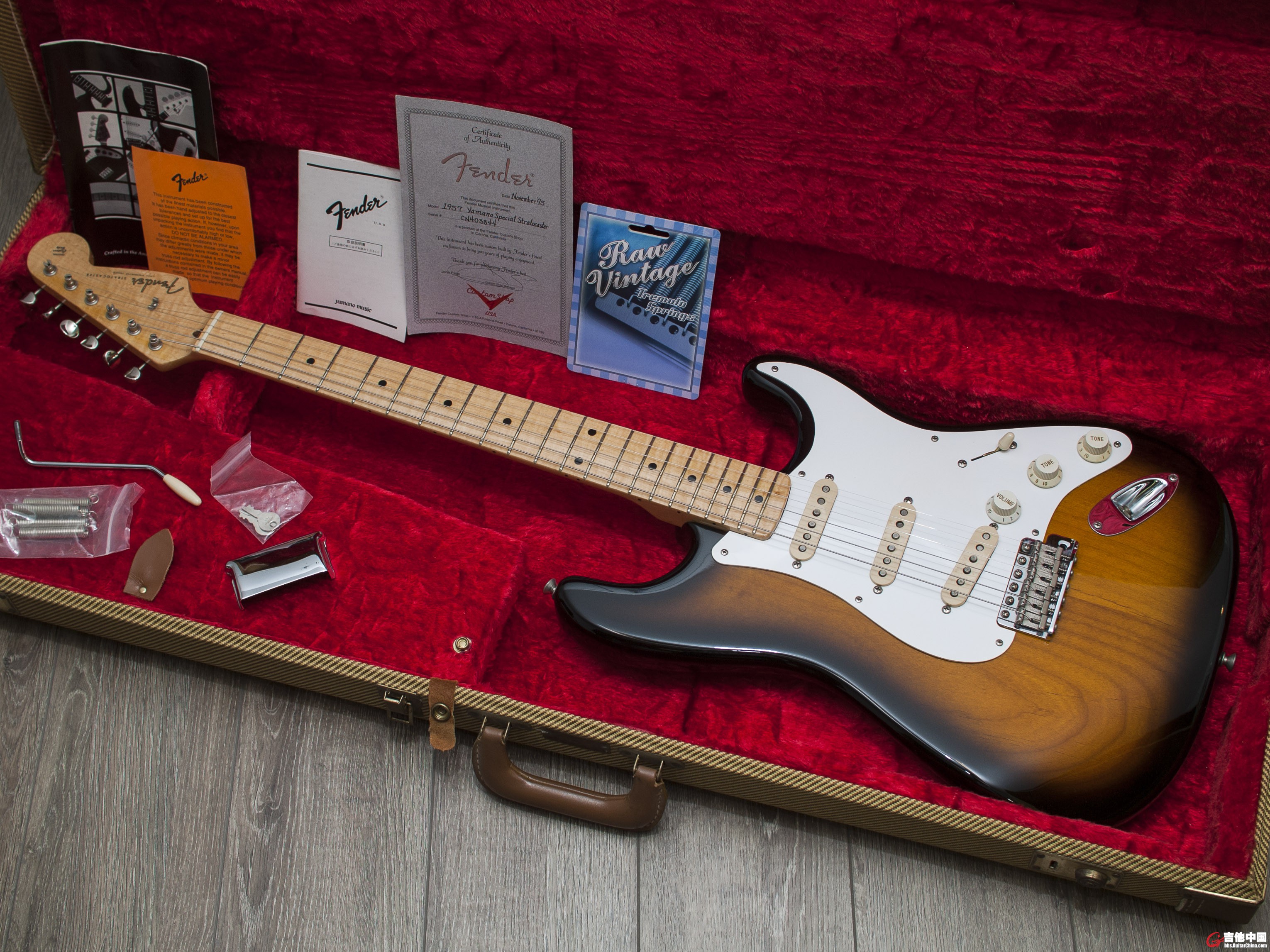 fender cs 1957.jpg