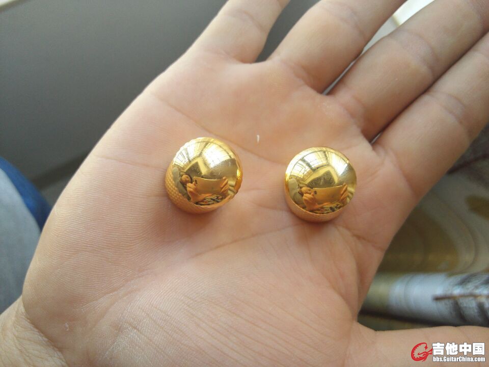 METAL KNOBS 1.jpg