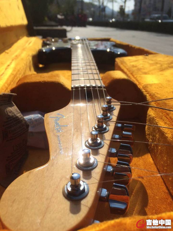 fender-8.jpg