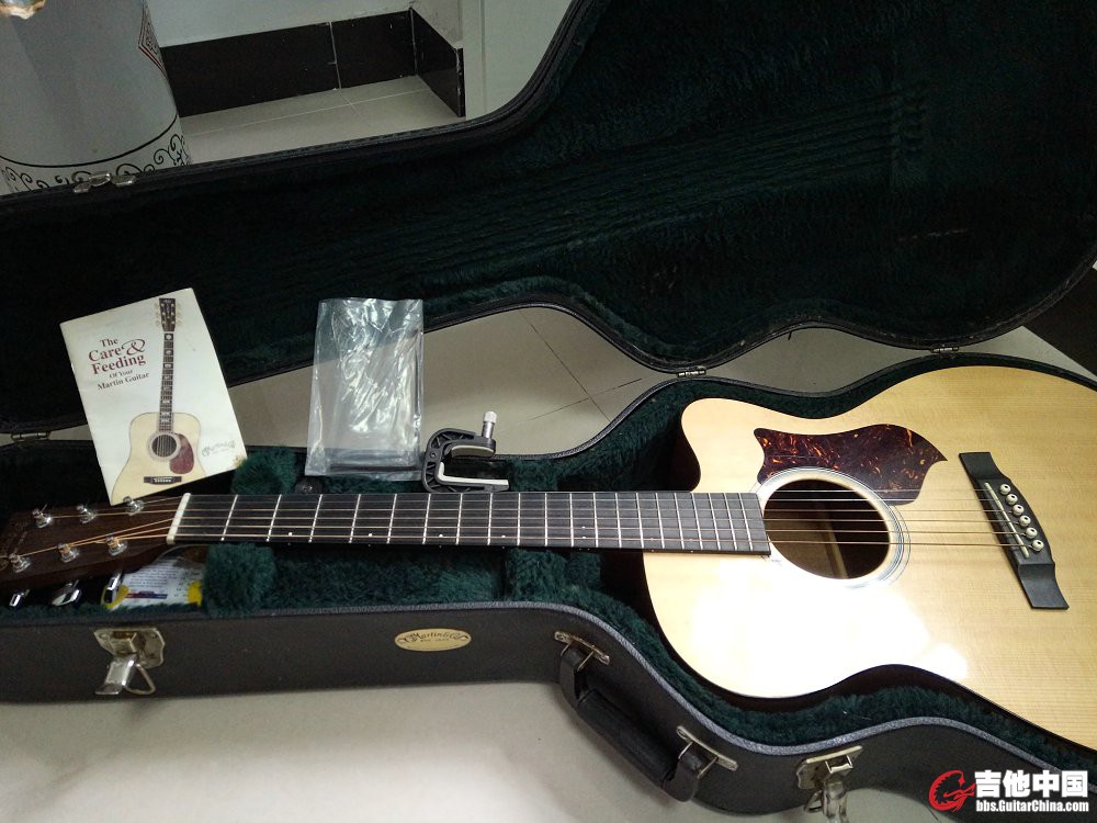 Martin OMCPA4 01.jpg