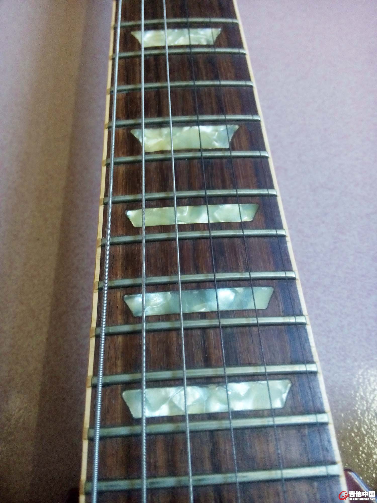 吉他748926.jpg