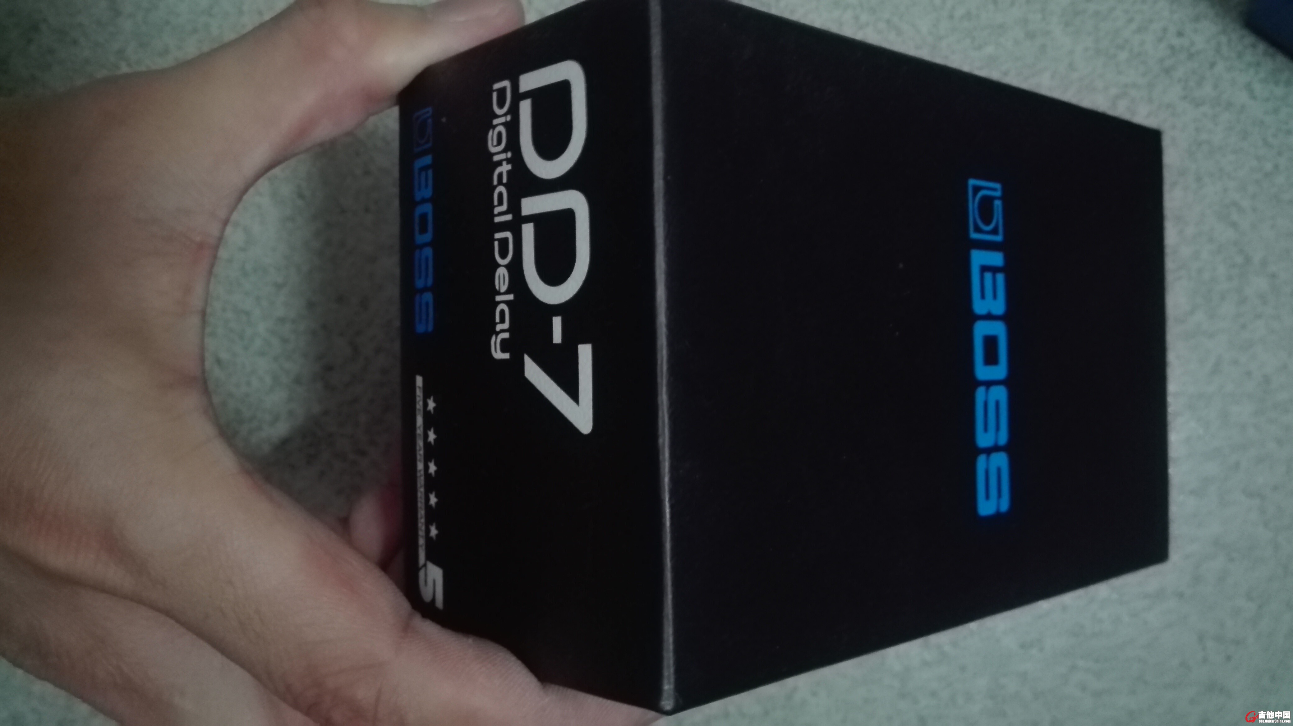 211722rg6eickqkobbinue.jpg
