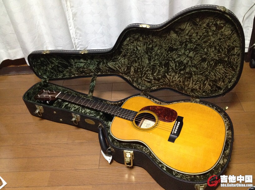 1 95新01年Martin 000-28EC 18000RMB.jpg