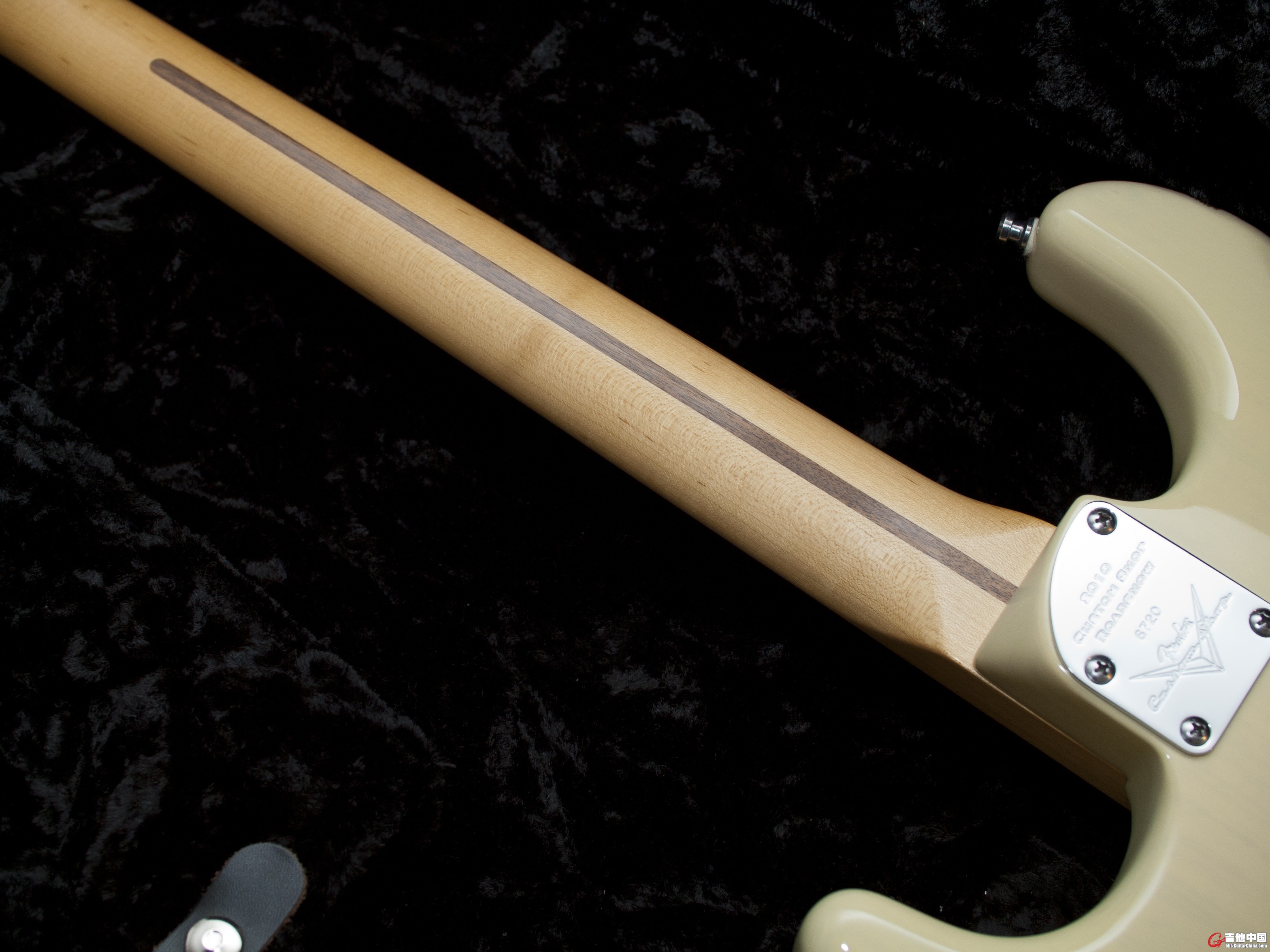 fender roadshow stratcaster-9.jpg