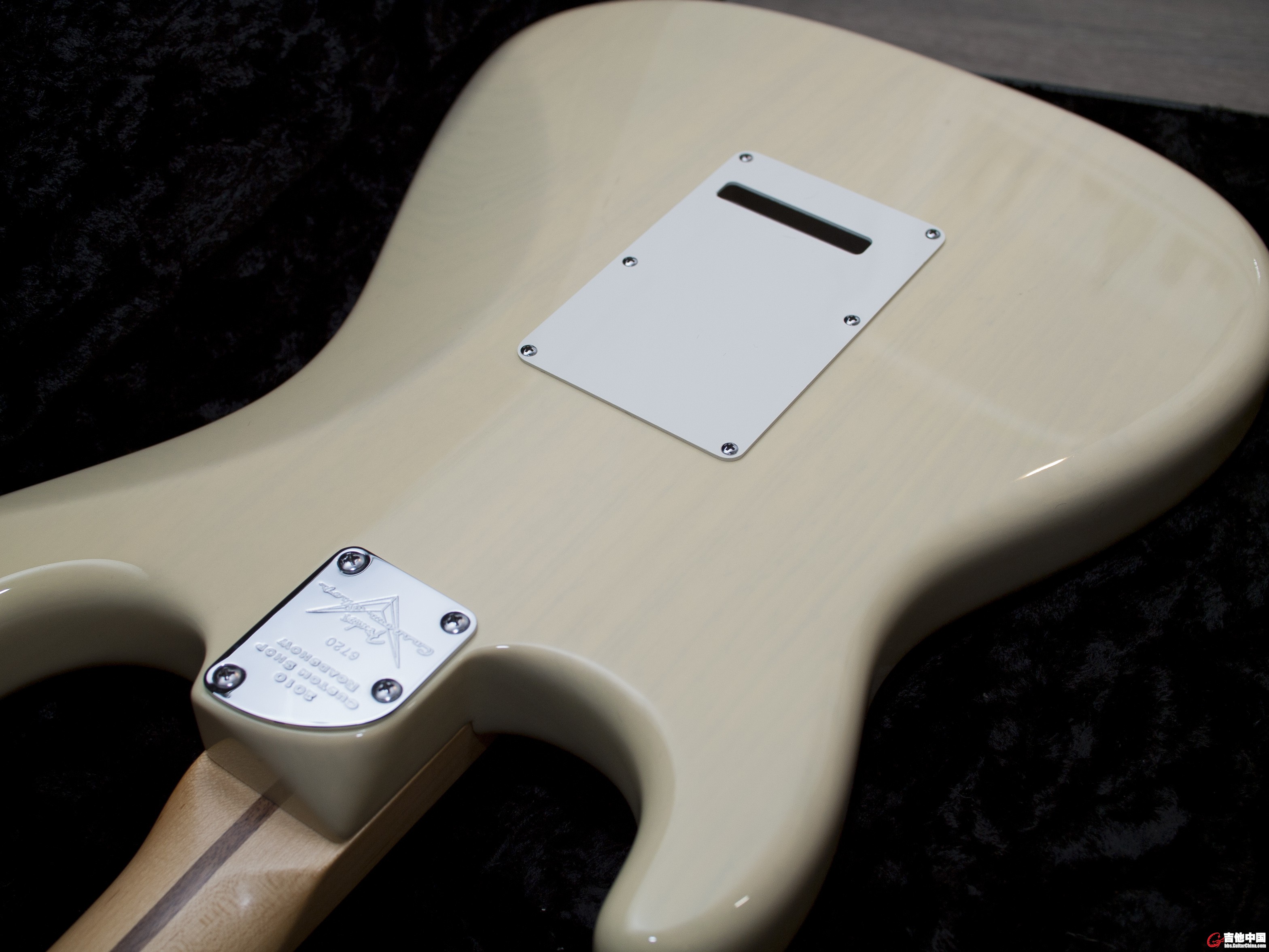 fender roadshow stratcaster-10.jpg
