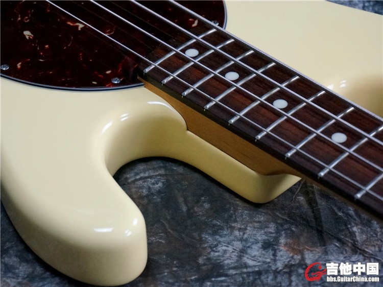 MusicMan Bass10.jpg