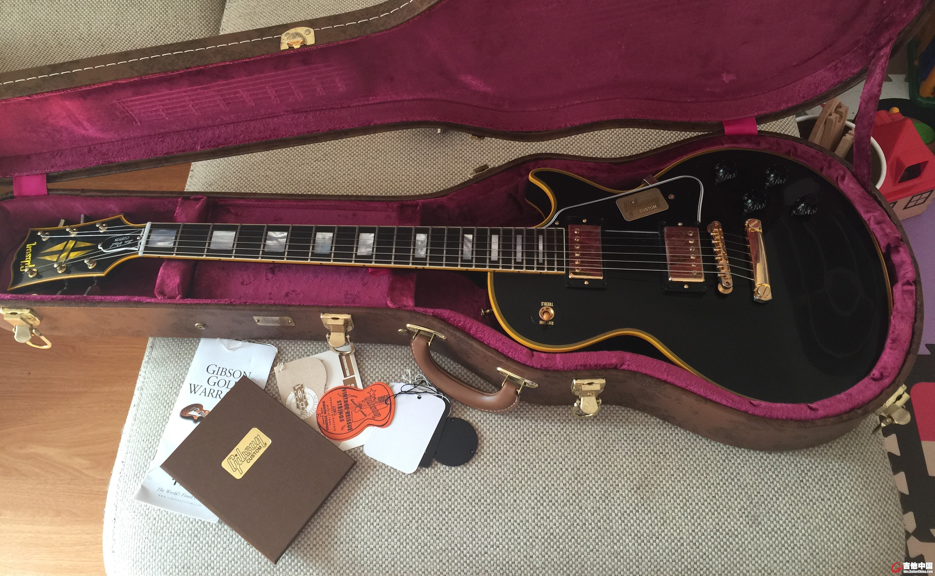 Gibson 57 Les Paul Custom - Black Beauty (2).JPG